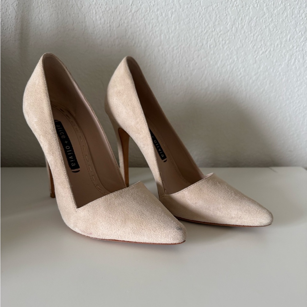 Alice + Olivia Beige, Suede Heels Size 37